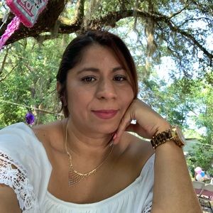 Meet your Posher, Maria